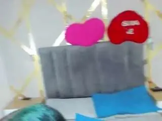 Carolinee-torres  live sex cam