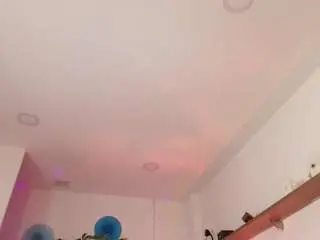 Elliee-novoa  live sex cam