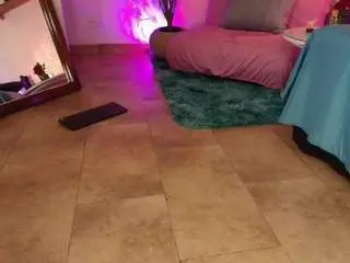 Elliee-novoa  live sex cam