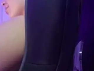 Emmarosebvip  live sex cam