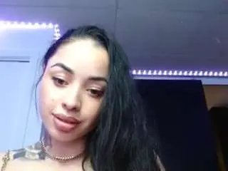 Emmarosebvip  live sex cam