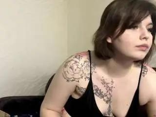 Sofiadiamond  live sex cam