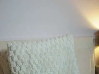 Amycarrera  live sex cam