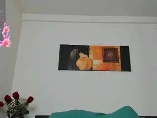Goldenlunafantasy  live sex cam