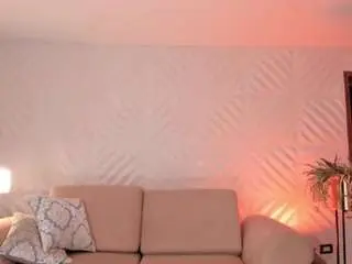 Renatareyes  live sex cam