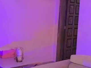 Renatareyes  live sex cam