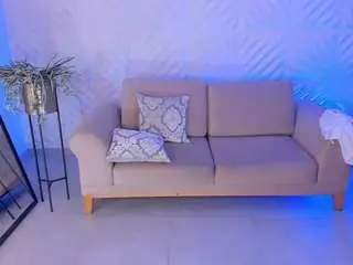 Renatareyes  live sex cam