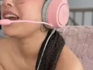 Lillytillercam  live sex cam