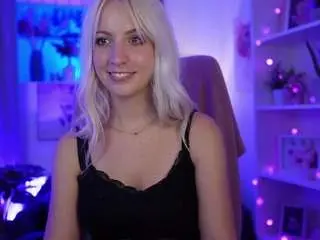 Lucycutie  live sex cam