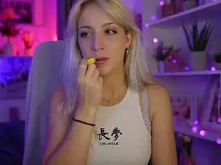Lucycutie  live sex cam