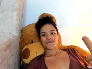 Samarha-queens  live sex cam