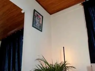 Samarha-queens  live sex cam