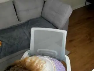 Stacey-dawson  live sex cam