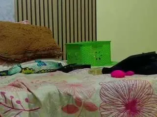 Amarantha-love18  live sex cam