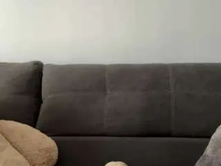 Gwennbrevard  live sex cam