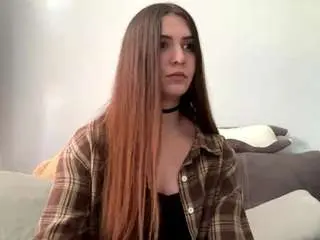 Gwennbrevard  live sex cam