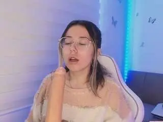 Sweettvera  live sex cam