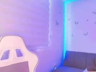 Sweettvera  live sex cam