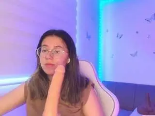 Sweettvera  live sex cam
