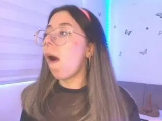Sweettvera  live sex cam