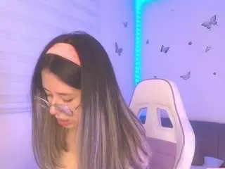Sweettvera  live sex cam