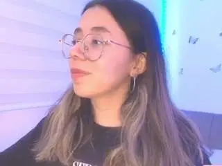 Sweettvera  live sex cam