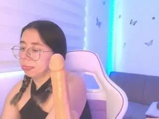 Sweettvera  live sex cam