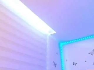 Sweettvera  live sex cam