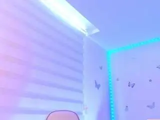 Sweettvera  live sex cam