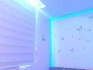 Sweettvera  live sex cam
