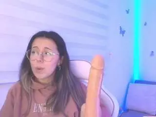 Sweettvera  live sex cam