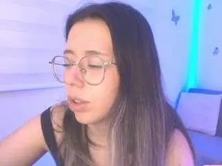 Sweettvera  live sex cam