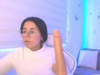Sweettvera  live sex cam