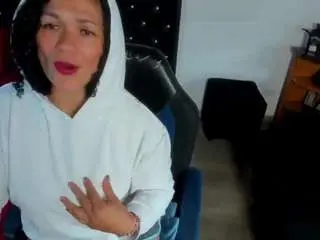 Aliciia-cute  live sex cam