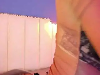 Amirajones  live sex cam