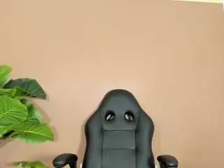 Amirajones  live sex cam