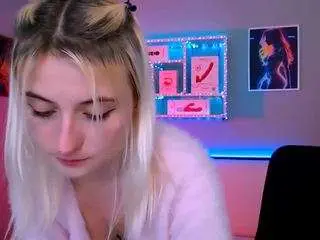 Blondie-melisa  live sex cam