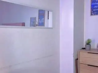 Blue-hazel  live sex cam