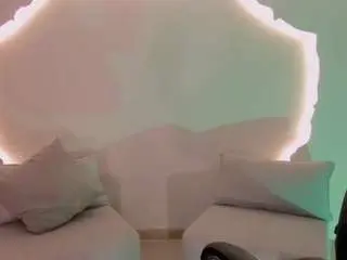 Mayamoretti  live sex cam