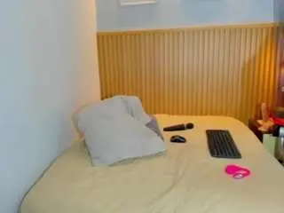 Alaialester  live sex cam