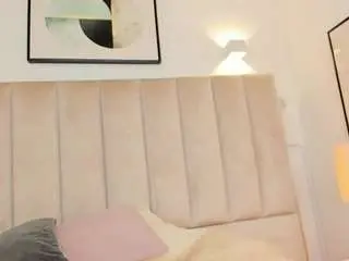 Annie-queen  live sex cam