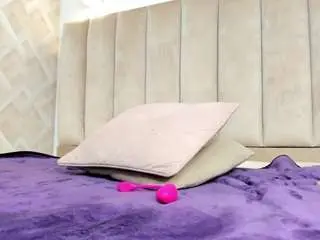 Annie-queen  live sex cam