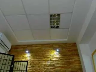 Jessybee  live sex cam