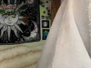 Joanneleard  live sex cam