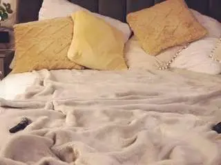 Kanishaskrocki  live sex cam