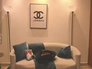 Raven-stonee  live sex cam