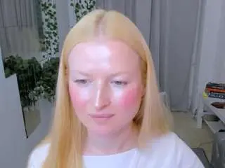 Lalypeach  live sex cam