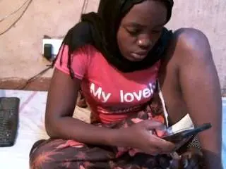 Magnetic-queen  live sex cam