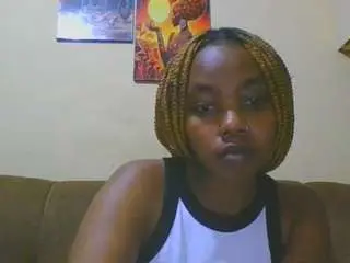 Pinkyyyclittto  live sex cam
