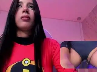 Sweetiecloe  live sex cam